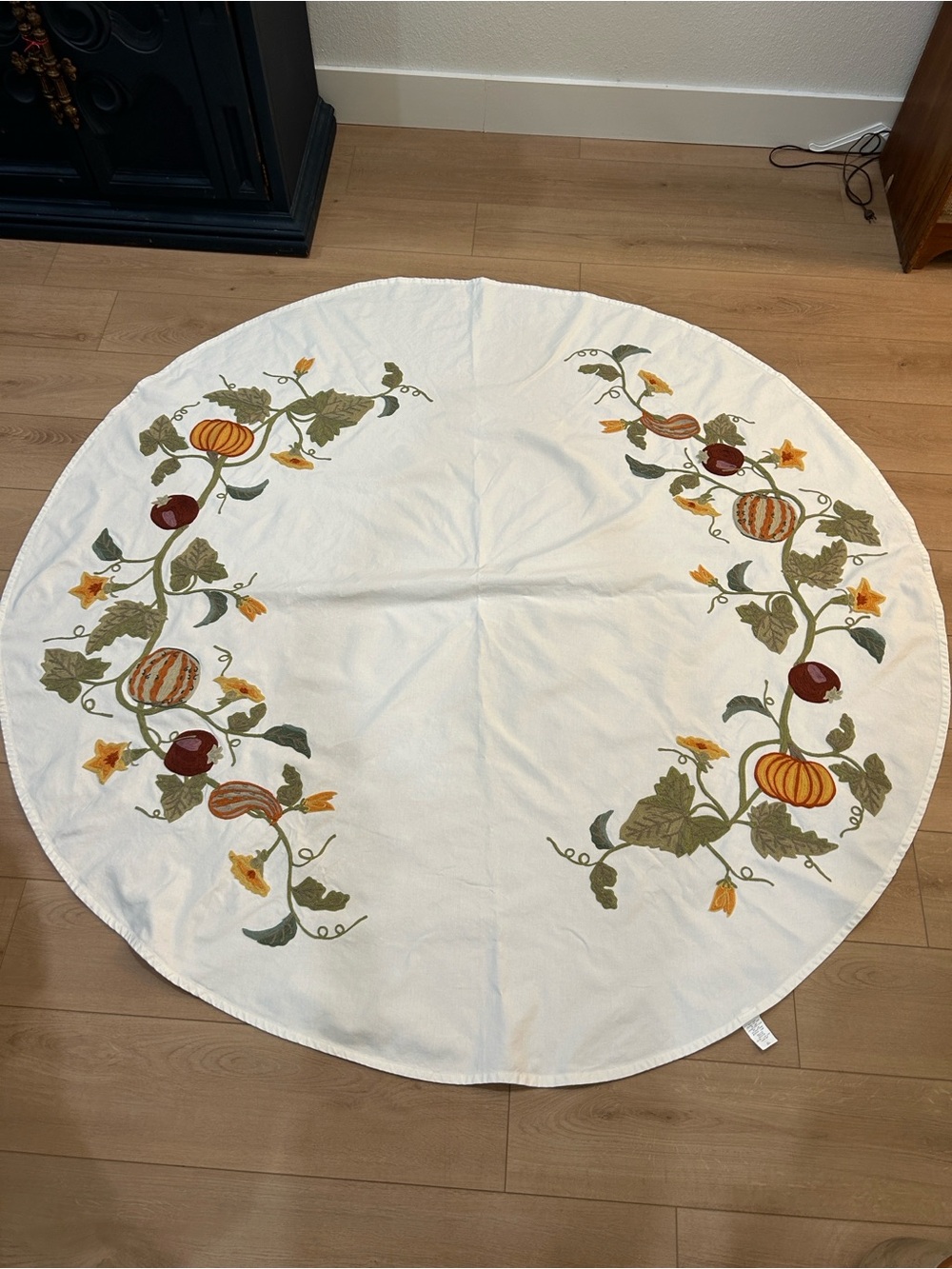 Williams Sonoma Harvest Embroidered Tablecloth